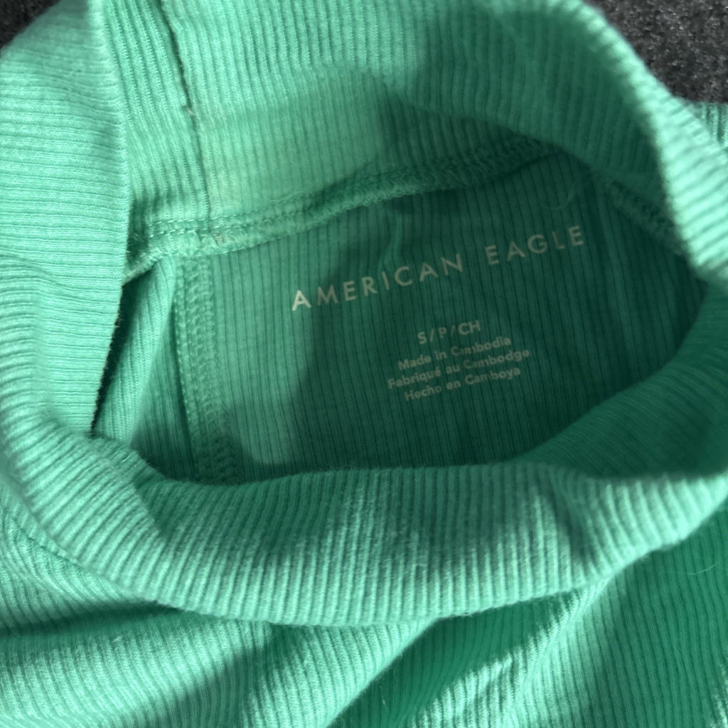 American Eagle Green Ribbed Mock Neck Top Size Small