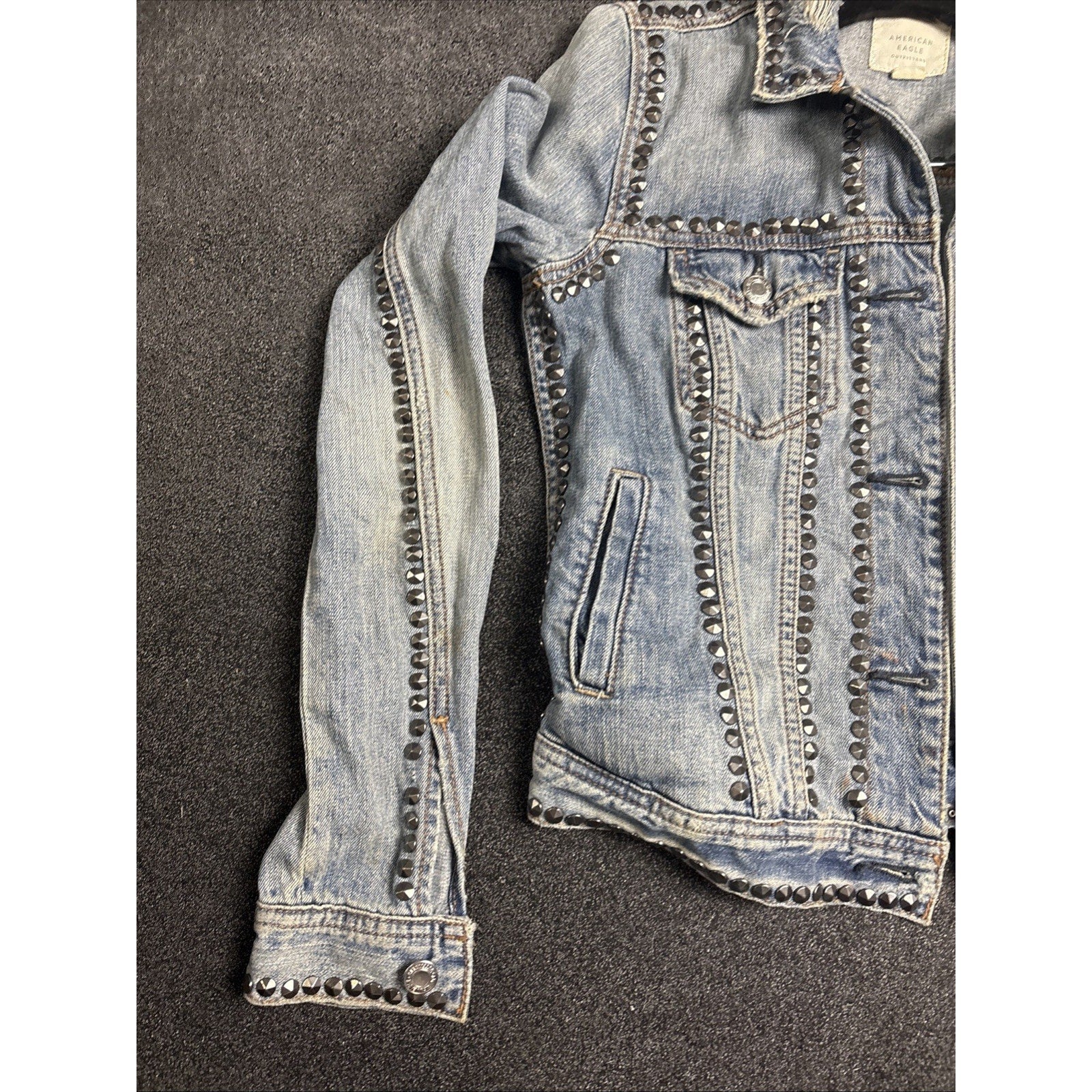 American eagle Studded jean jacket Size XS Distressed Denim